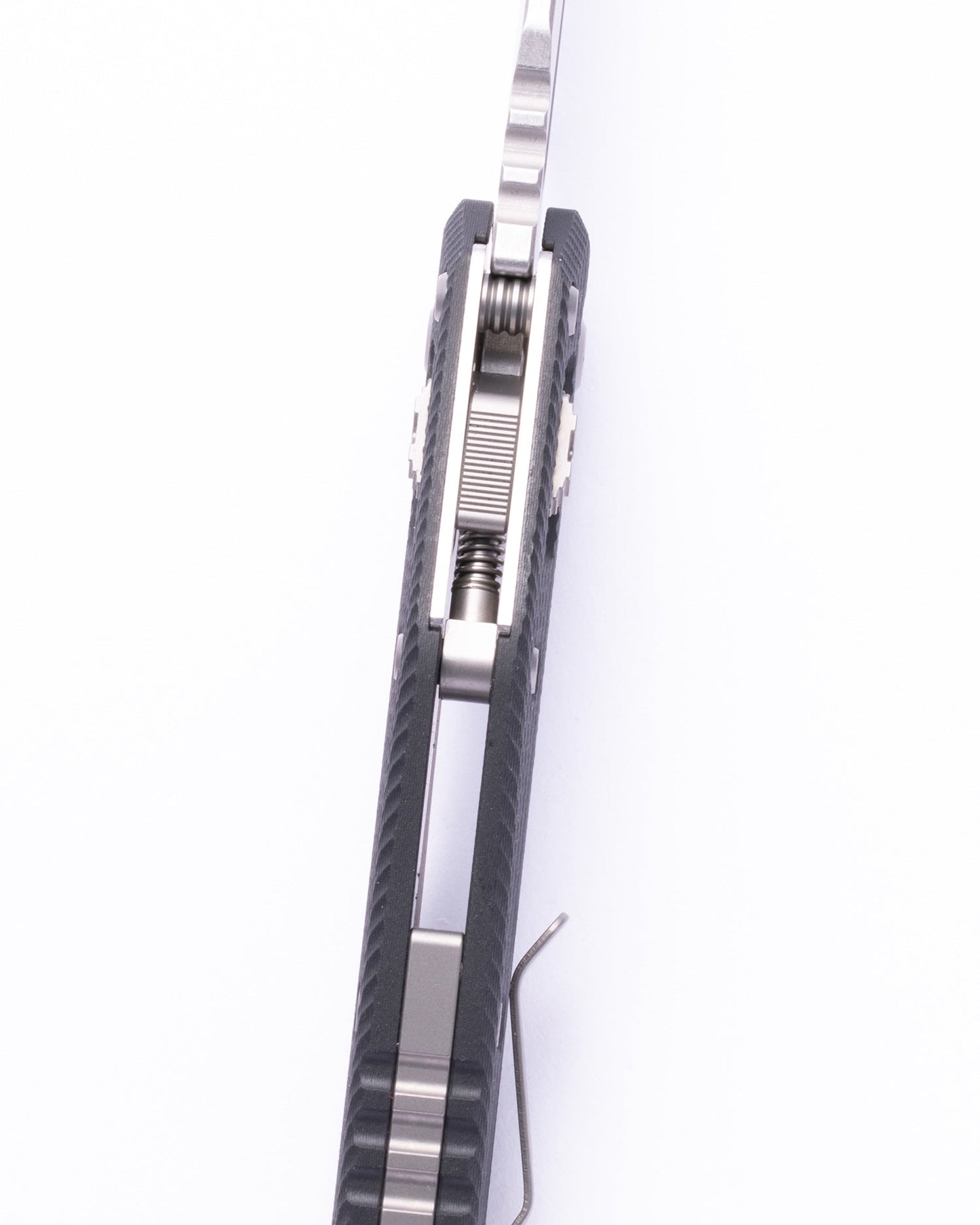 MSI® S/E Fluted G-10 Black Stonewash Partial Serrated (210-11FLGTBK)