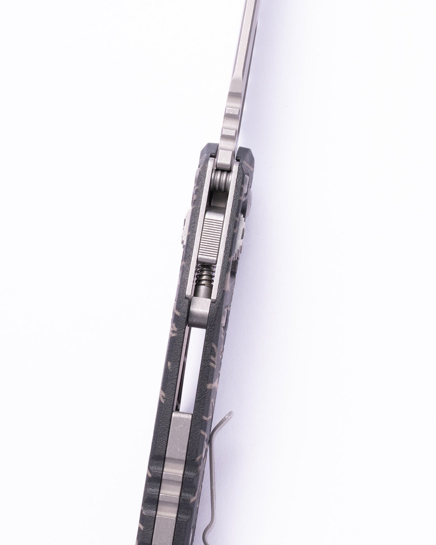 MSI® S/E Tri-Grip Polymer ลายเสือลายพราง Apocalyptic® แบบฟันปลาเต็ม (210T-12APPMTSC)