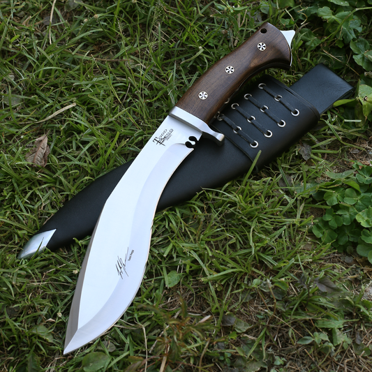 Nepalese kukri outdoor camping knife; wilderness survival knife; rescue knife; utility knife; pocket knife.